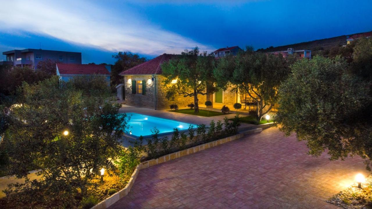 Vacation Home Mate Ceko ซูโกชัน ภายนอก รูปภาพ