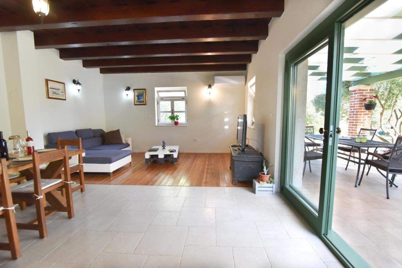 Vacation Home Mate Ceko ซูโกชัน ภายนอก รูปภาพ